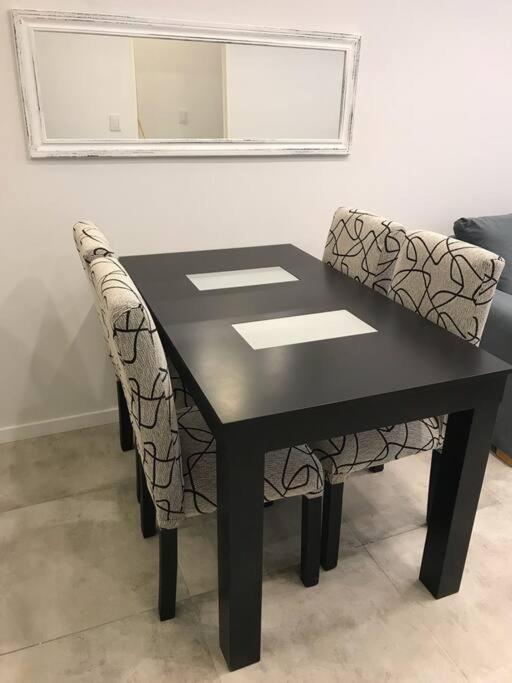 Suite In San Telmo Dormitorio En Suite Con Dos Banos Y Balcon A La Calle Ciudad Autónoma de Ciudad Autónoma de Buenos Aires Exterior foto